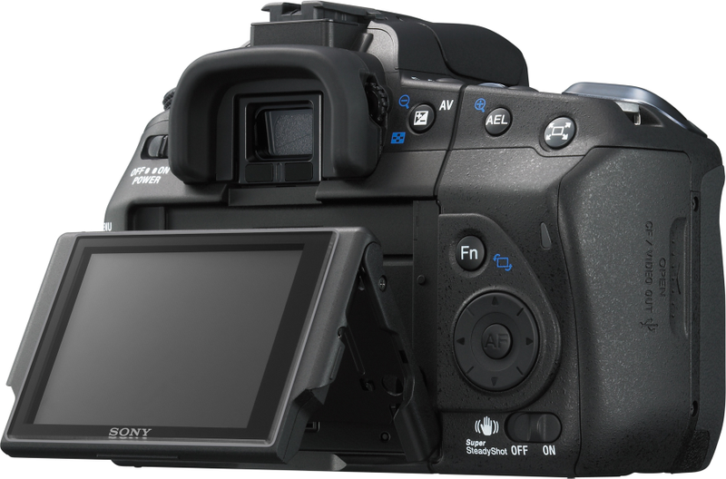 Illustration for article titled Sony A300 and A350 DSLRs Have Two-Way Tilting Live View